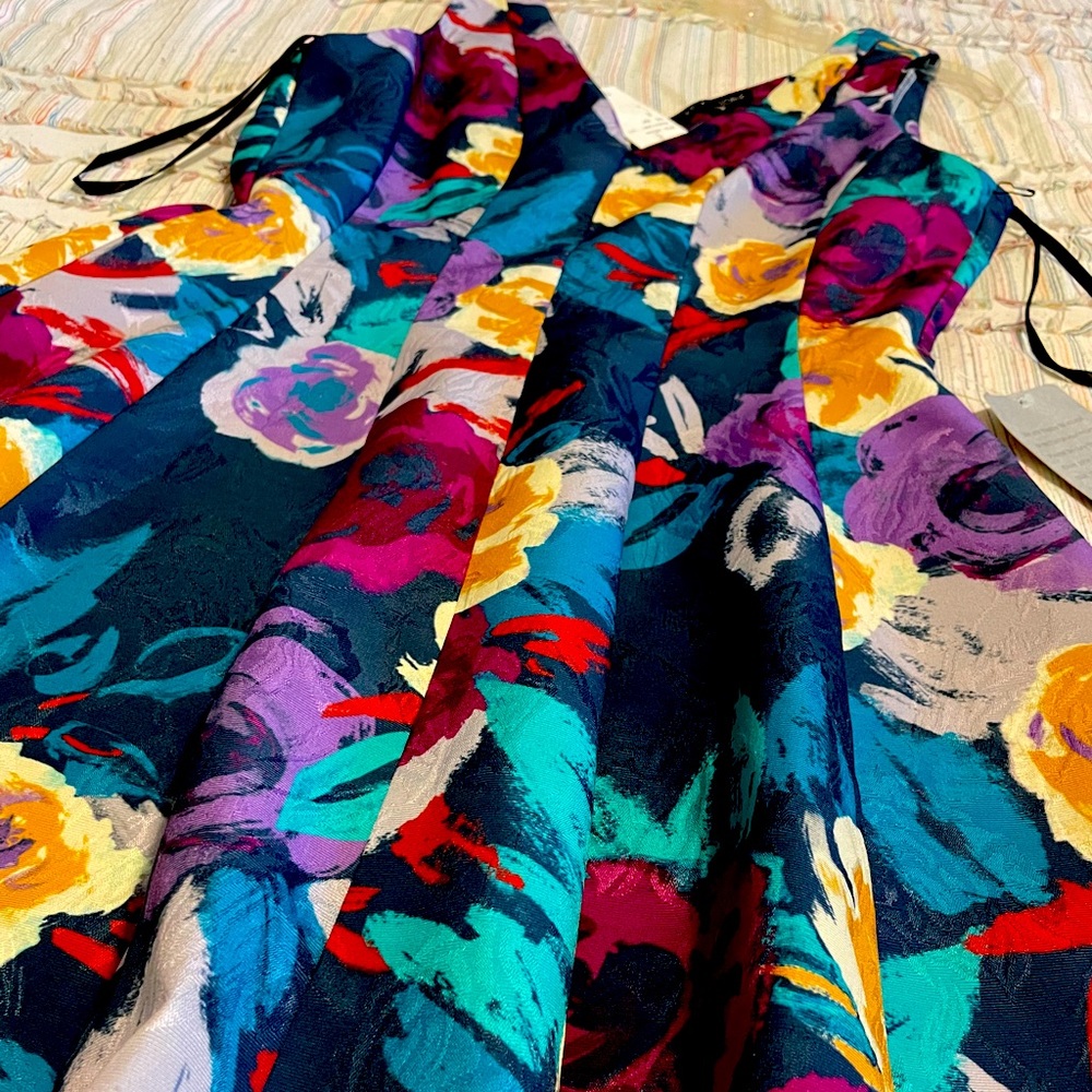 Kaya & Sloane Colorful Floral Dress size Small